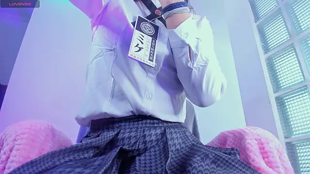 Snapshot of Sweet-SharoKitty chatting on October 31, 2025, 6:59 pm Sweet-SharoKitty online show from October 31, 2025, 6:59 pm