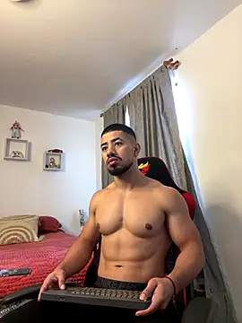 Ezzio Scolaro online show from December 3, 2025, 12:26 pm