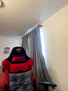 Ezzio Scolaro online show from December 2, 2025, 12:18 pm