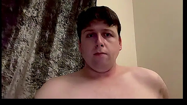 Snapshot of Tyler93x chatting on November 1, 2025, 4:19 am Tyler93x online show from November 1, 2025, 4:19 am