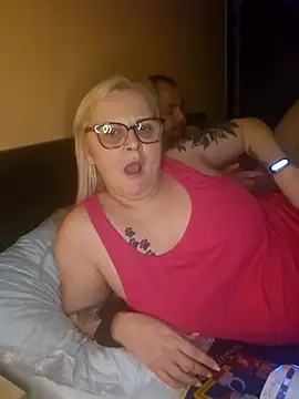 NieMaJazdyBezGwiazdy7883 online show from December 1, 2025, 5:41 am