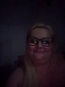 NieMaJazdyBezGwiazdy7883 online show from February 21, 2026, 6:21 pm
