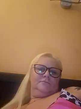 NieMaJazdyBezGwiazdy7883 online show from October 26, 2025, 12:55 am