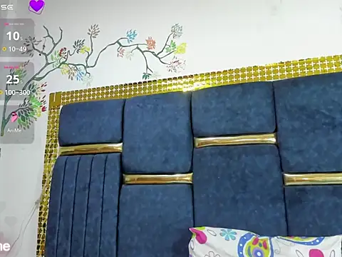 vauroraper online show from October 22, 2025, 1:38 am