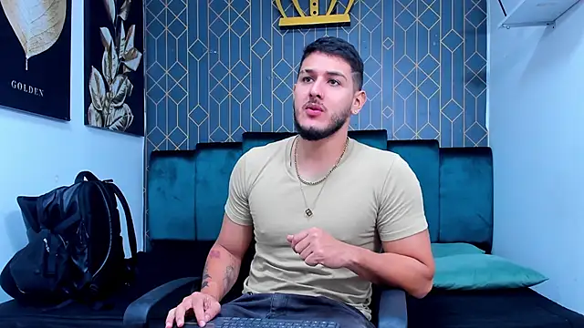 Snapshot of jasonshaw25 chatting on February 25, 2026, 5:35 pm jasonshaw25 online show from February 25, 2026, 5:35 pm