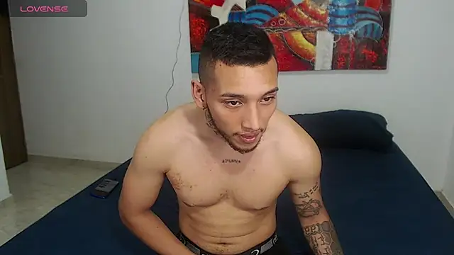 MalikZZain online show from October 6, 2025, 9:48 pm