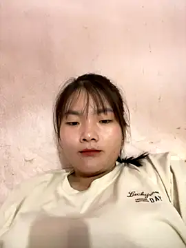 Beautiful-light22 online show from October 23, 2025, 2:10 am