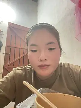 Beautiful-light22 online show from October 12, 2025, 3:57 pm