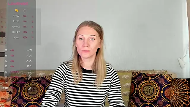 Snapshot of Amalia_Mio chatting on October 27, 2025, 8:04 am Amalia Mio online show from October 27, 2025, 8:04 am