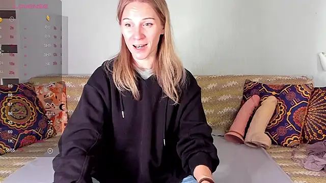 Snapshot of Amalia_Mio chatting on October 30, 2025, 8:12 am Amalia Mio online show from October 30, 2025, 8:12 am