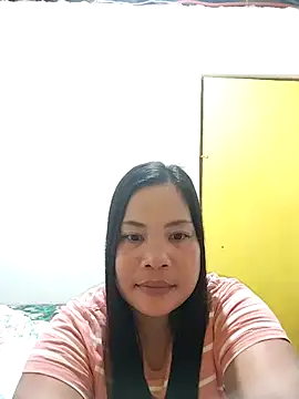 Snapshot of shyhotpinay_32 chatting on October 8, 2025, 6:08 pm shyhotpinay 32 online show from October 8, 2025, 6:08 pm