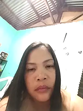 Snapshot of shyhotpinay_32 chatting on October 5, 2025, 1:35 pm shyhotpinay 32 online show from October 5, 2025, 1:35 pm