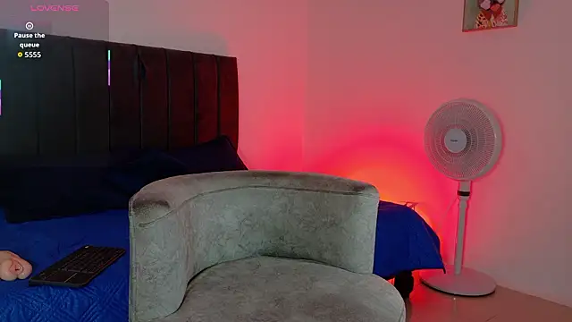 Snapshot of angel_kyrozz chatting on February 25, 2026, 6:41 pm angel kyrozz online show from February 25, 2026, 6:41 pm