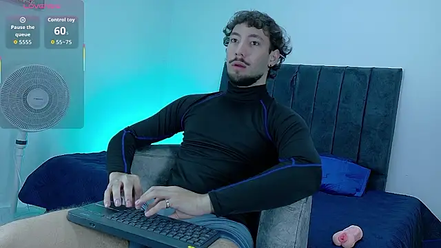 Snapshot of angel_kyrozz chatting on February 18, 2026, 7:10 pm angel kyrozz online show from February 18, 2026, 7:10 pm