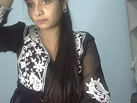 Joya 7 online show from November 19, 2025, 2:55 am