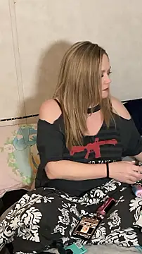 Snapshot of amandatheblondewife chatting on July 26, 2026, 4:52 am amandatheblondewife online show from July 26, 2026, 4:52 am