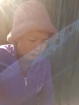 miomio-12 online show from February 6, 2026, 8:32 am