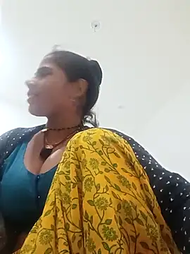 Pabitra cute online show from December 22, 2025, 10:04 am