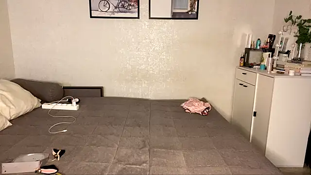 Snapshot of LunaMoonstar chatting on October 26, 2025, 2:28 pm LunaMoonstar online show from October 26, 2025, 2:28 pm