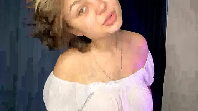 Snapshot of LunaMoonstar chatting on November 13, 2025, 1:15 pm LunaMoonstar online show from November 13, 2025, 1:15 pm