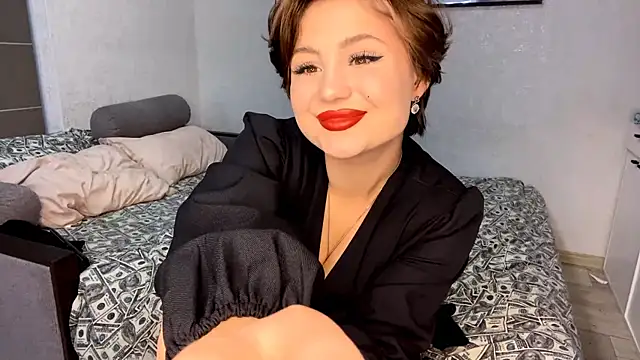 Snapshot of LunaMoonstar chatting on October 10, 2025, 5:58 pm LunaMoonstar online show from October 10, 2025, 5:58 pm