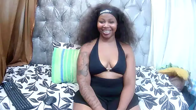 Lollilips105 online show from November 6, 2025, 6:12 pm