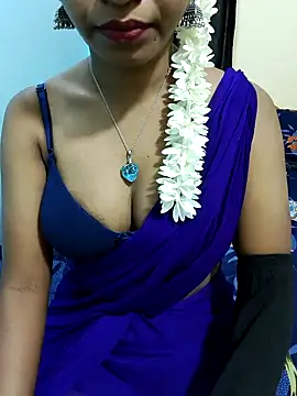 Chennai-couples online show from December 17, 2025, 2:44 pm