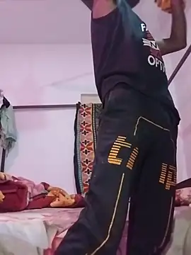 Snapshot of Binny91 chatting on February 3, 2026, 7:57 am Binny91 online show from February 3, 2026, 7:57 am