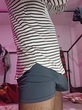 Snapshot of Binny91 chatting on February 15, 2026, 1:32 pm Binny91 online show from February 15, 2026, 1:32 pm