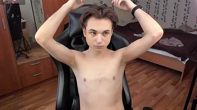 Snapshot of twink_boysss chatting on October 15, 2025, 11:18 am twink boysss online show from October 15, 2025, 11:18 am