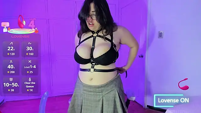 annie rose11 online show from November 12, 2025, 5:11 am