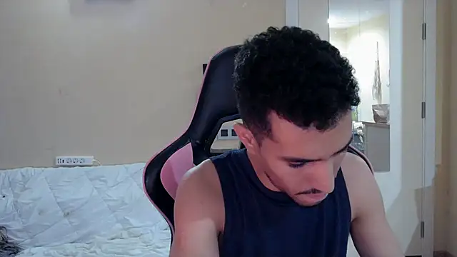 junokun22 online show from October 22, 2025, 6:07 pm