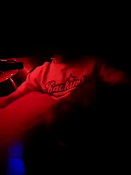 MK SDZ online show from April 28, 2026, 11:42 pm