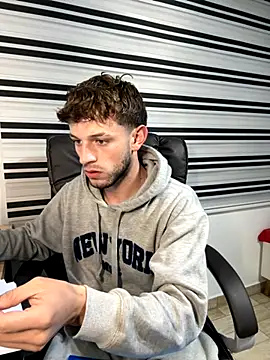 noah red online show from October 22, 2025, 11:58 pm