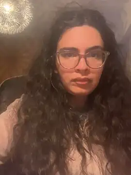 Snapshot of luciamaria01 chatting on October 10, 2025, 4:41 pm luciamaria01 online show from October 10, 2025, 4:41 pm