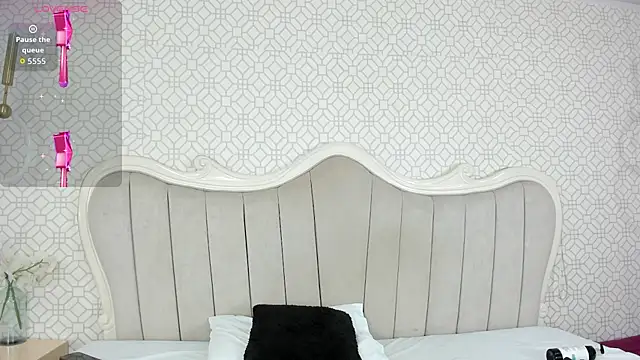 MarcelaCortes online show from February 26, 2026, 9:04 pm