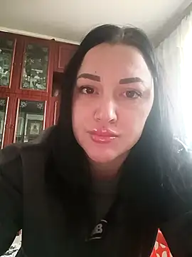 LuceSkys online show from November 6, 2025, 12:31 pm