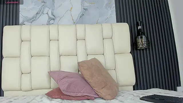 Snapshot of antonelasc chatting on October 14, 2025, 8:09 pm antonelasc online show from October 14, 2025, 8:09 pm