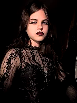 Alicemyrr online show from October 6, 2025, 5:57 pm
