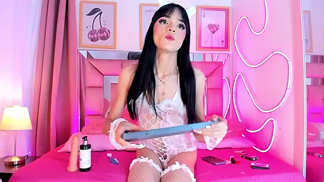 Nefera Noxx online show from November 2, 2025, 4:50 am