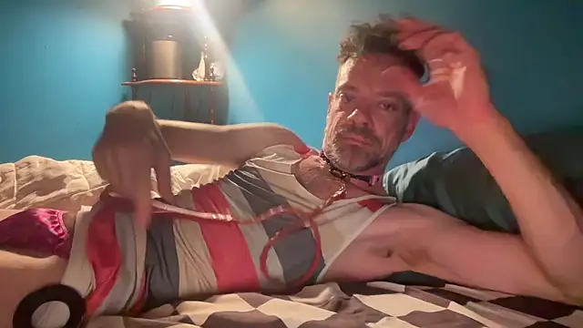 Snapshot of switchyboi chatting on October 5, 2025, 8:38 am switchyboi online show from October 5, 2025, 8:38 am