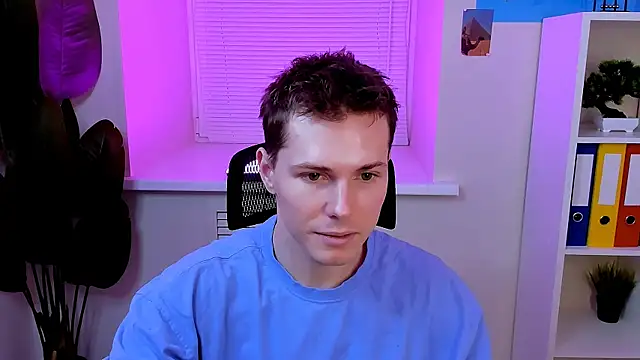 Snapshot of Hector_Spector chatting on December 4, 2025, 10:47 am Hector Spector online show from December 4, 2025, 10:47 am