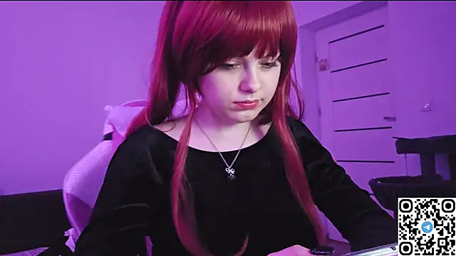 KristiBloom online show from November 14, 2025, 4:49 am