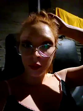 April Kitten69 online show from October 5, 2025, 4:53 pm