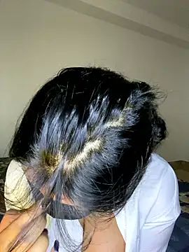 Snapshot of Monica__Bellucci__ chatting on January 17, 2026, 4:10 pm Monica Bellucci online show from January 17, 2026, 4:10 pm