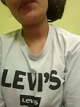Snapshot of Beautiful_Eye chatting on February 2, 2026, 4:50 pm Beautiful Eye online show from February 2, 2026, 4:50 pm