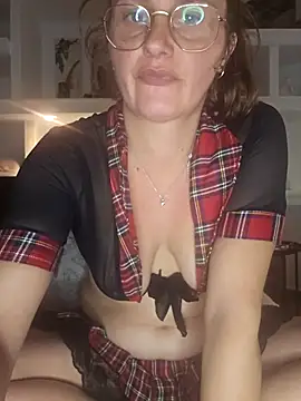 xcrazzycat online show from March 22, 2026, 9:49 pm