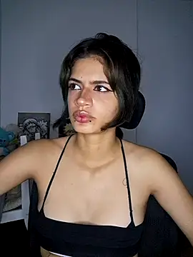 sukulaurens online show from July 29, 2026, 4:12 am