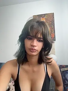 sukulaurens online show from June 18, 2026, 6:02 pm