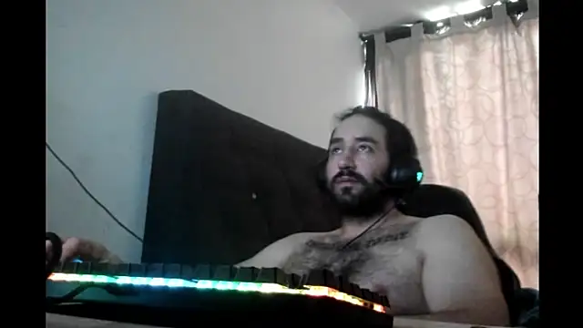 Snapshot of coolfriki chatting on April 29, 2026, 7:09 pm coolfriki online show from April 29, 2026, 7:09 pm